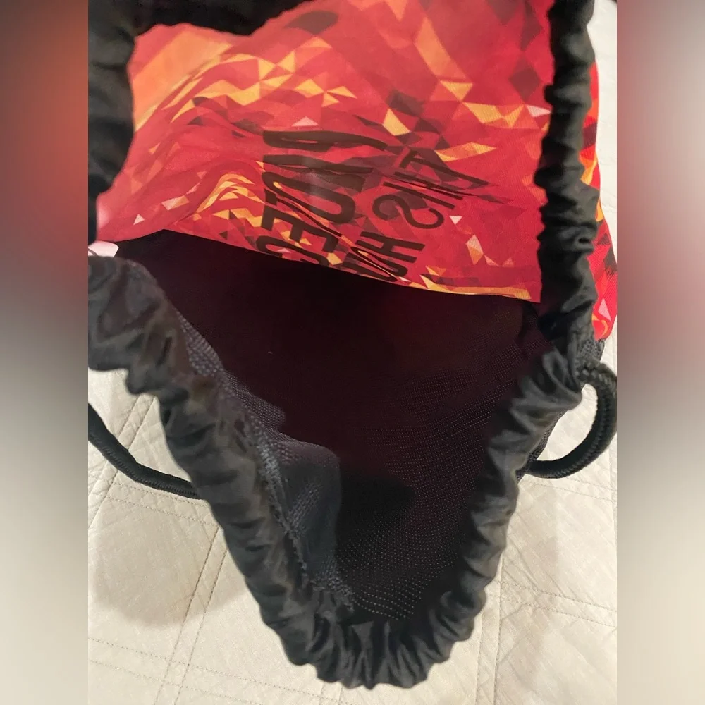 (3/$15) NWOT Under Armour drawstring bag - Picture 5 of 6